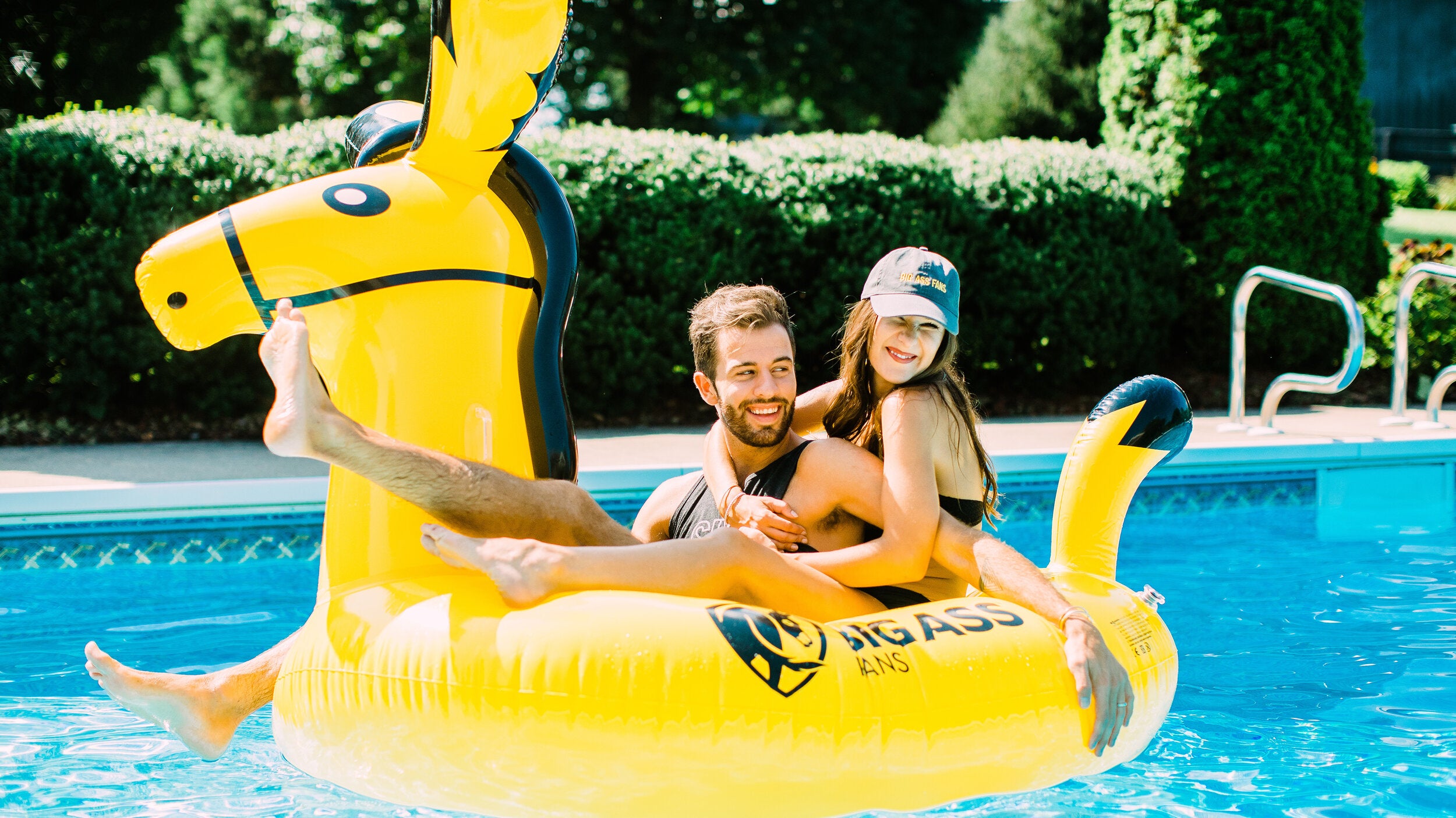 Inflatabull pool hot sale float